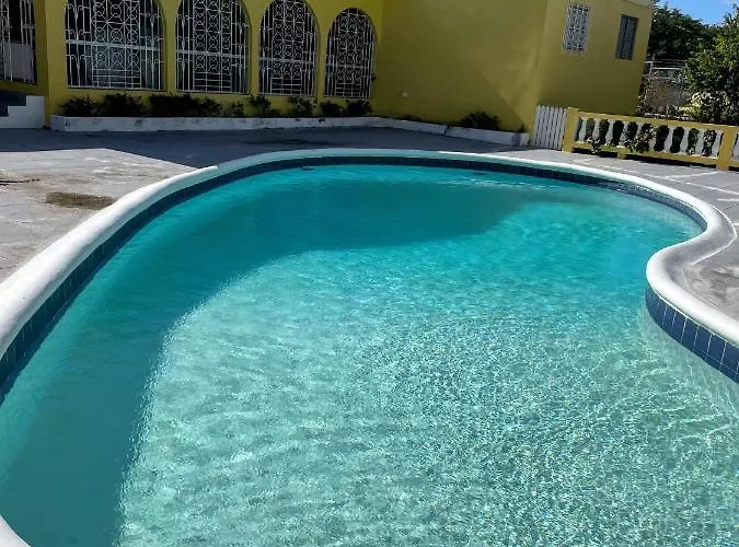 Yancey Largo With Private Pool Montego Bay