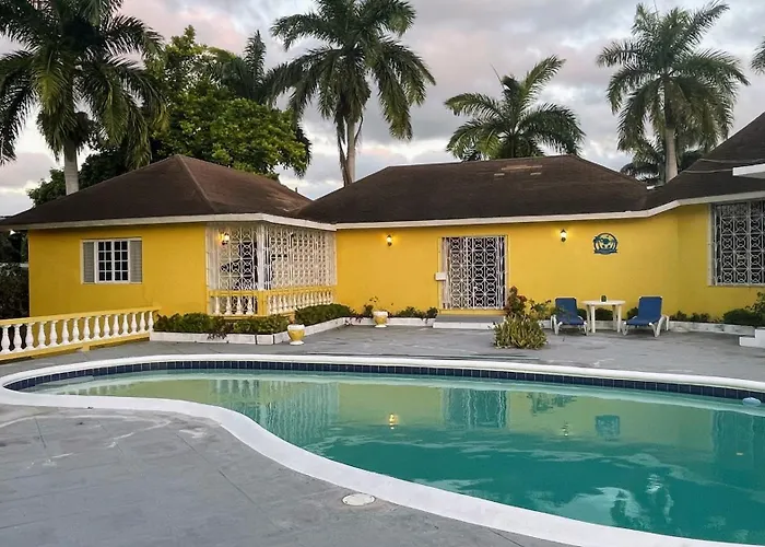 Yancey Largo With Private Pool Villa Montego Bay