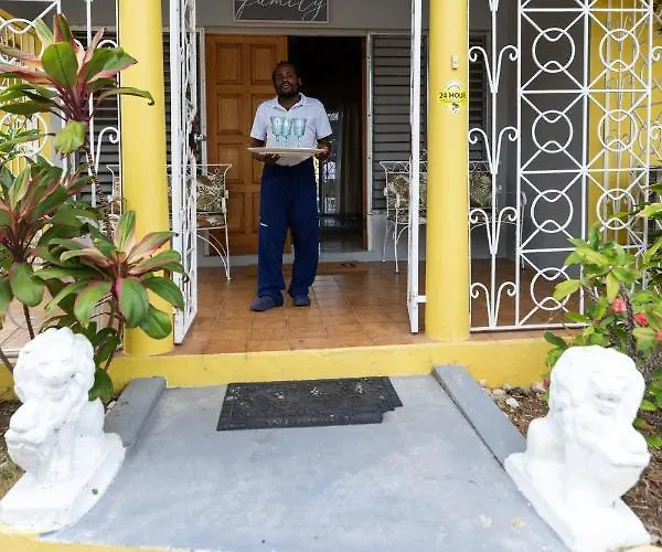 Yancey Largo With Private Pool Villa *