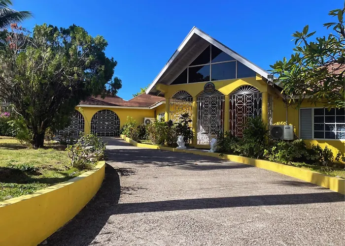 Yancey Largo With Private Pool Villa Montego Bay