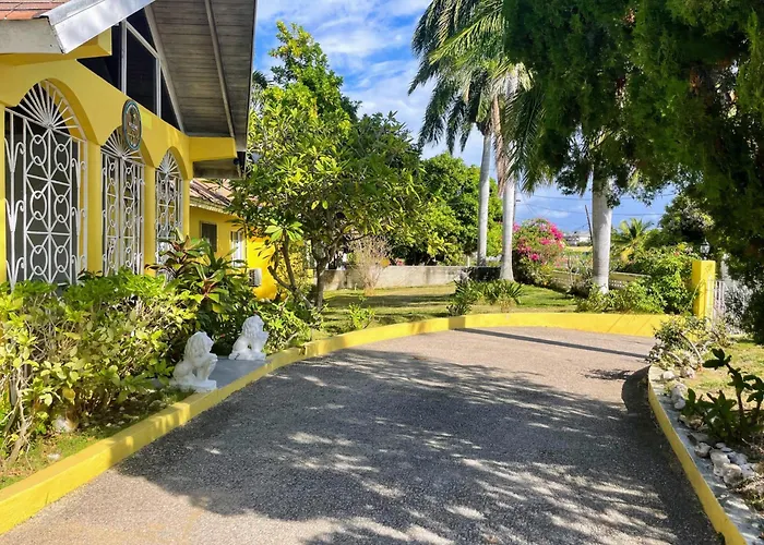 Yancey Largo With Private Pool Villa *
